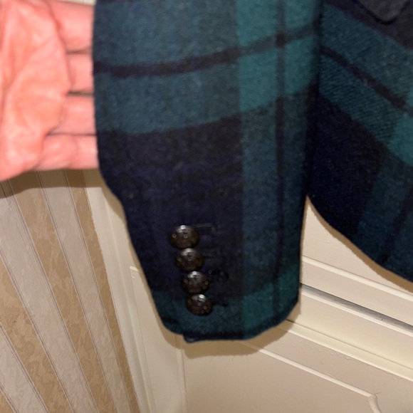 Banana Republic Dark Green and Black Plaid Tailored Blazer - Picture 4 of 10